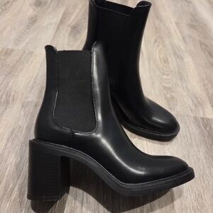 Zara Black Leather Heeled Boots